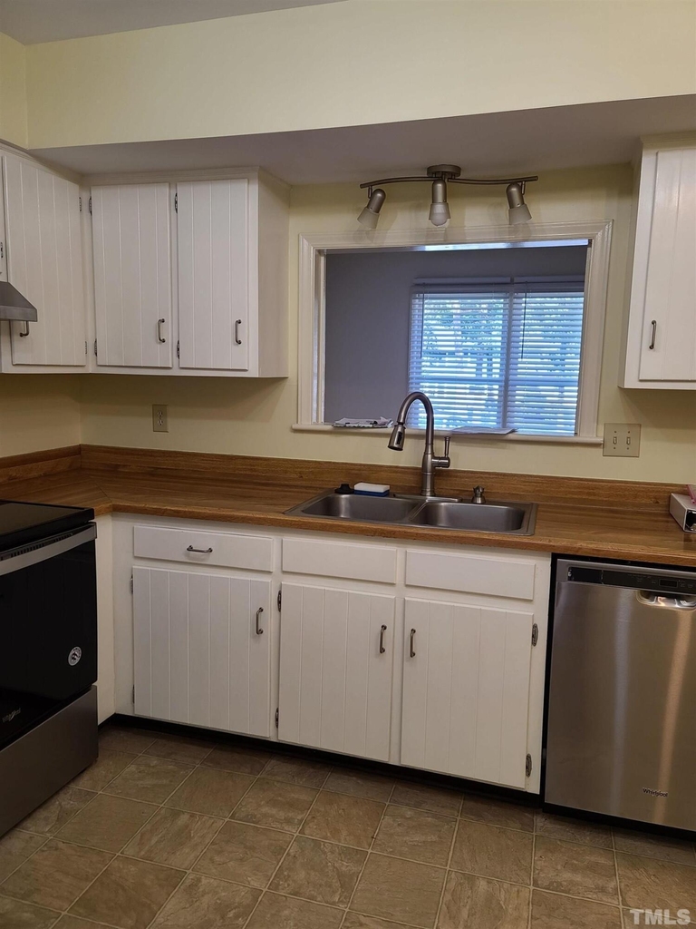 6416 Meadow View Drive - Photo 29