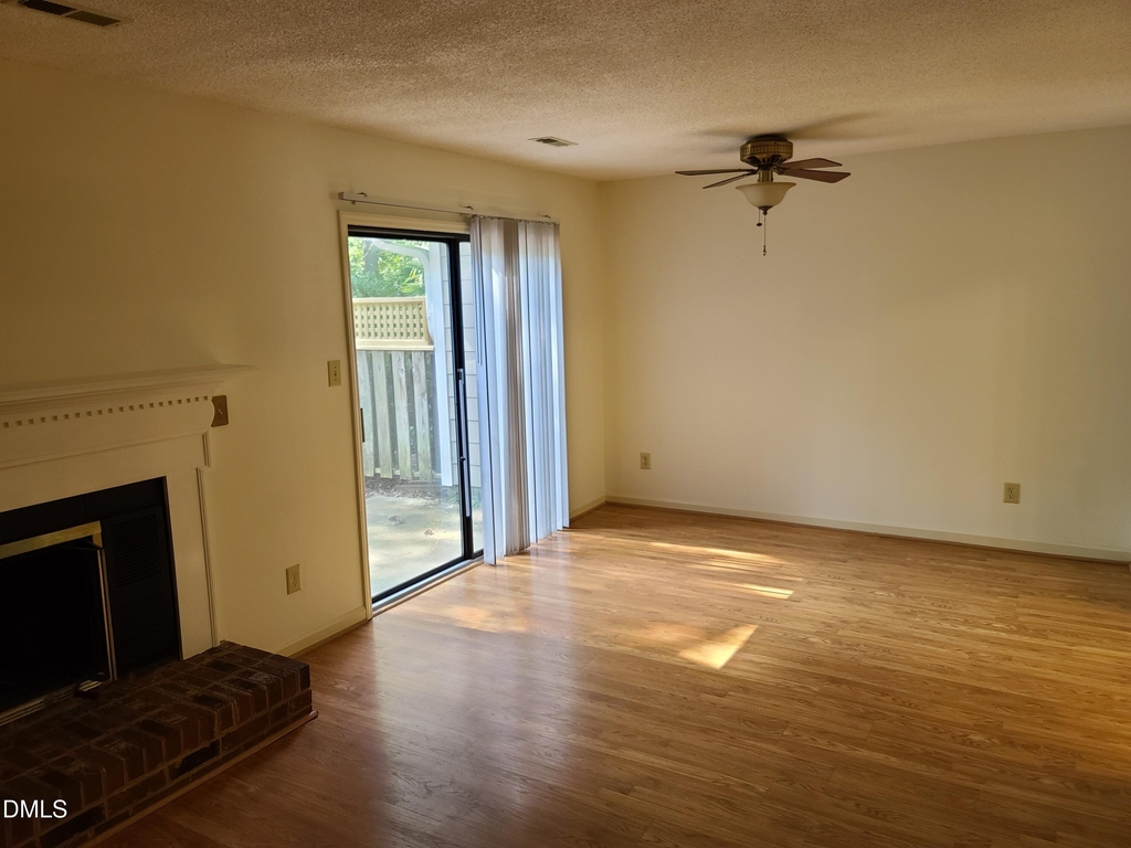 6416 Meadow View Drive - Photo 9