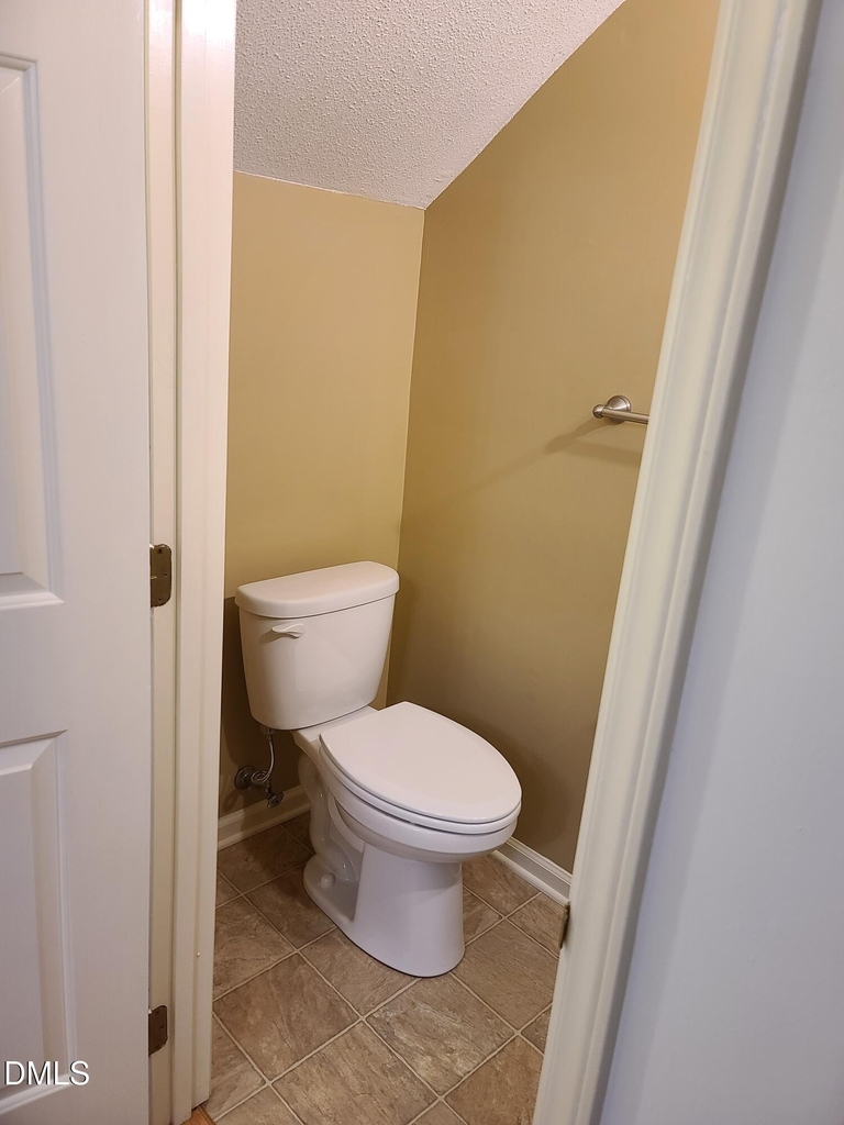 6416 Meadow View Drive - Photo 13