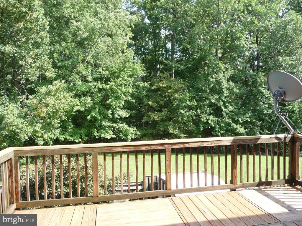 7665 Sheffield Village Lane - Photo 5