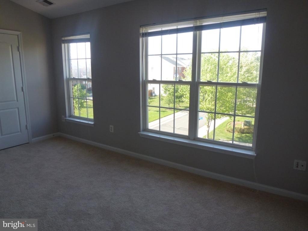 13125 Park Crescent Circle - Photo 15