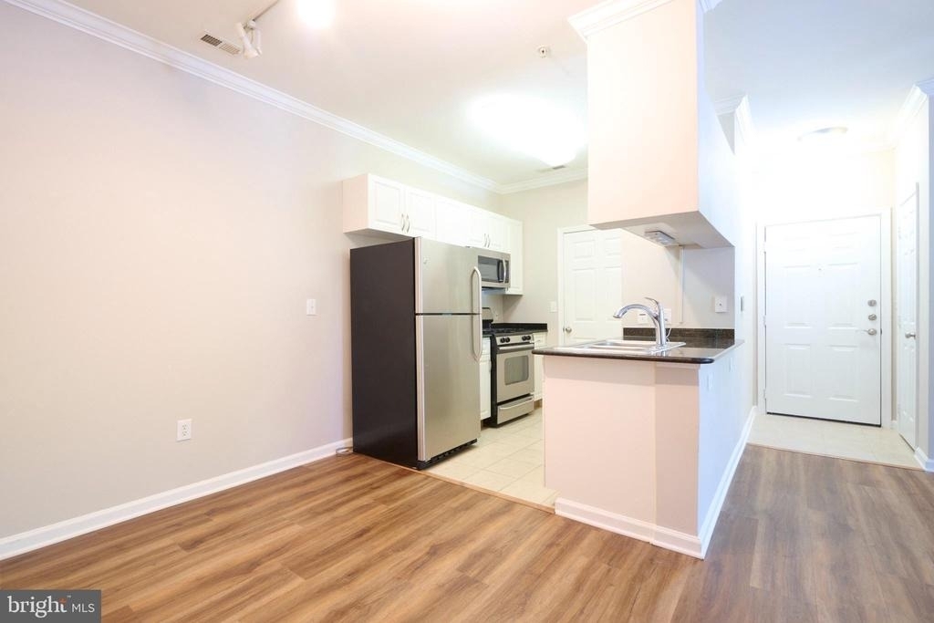 12144 Garden Circle - Photo 4
