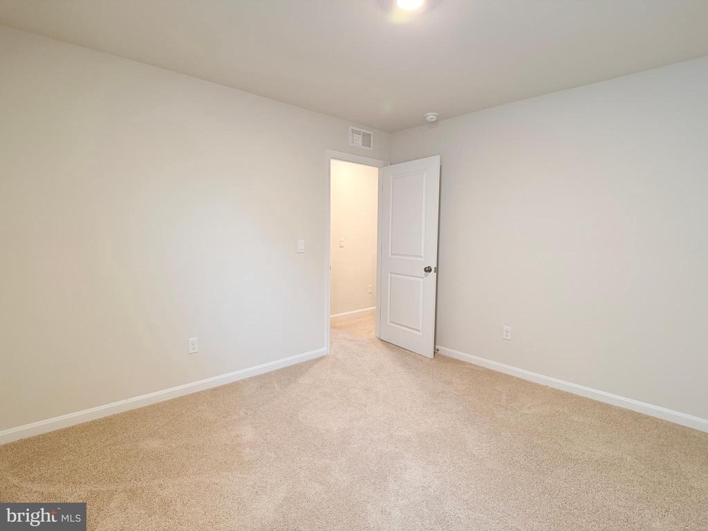 126 Charing Cross - Photo 28