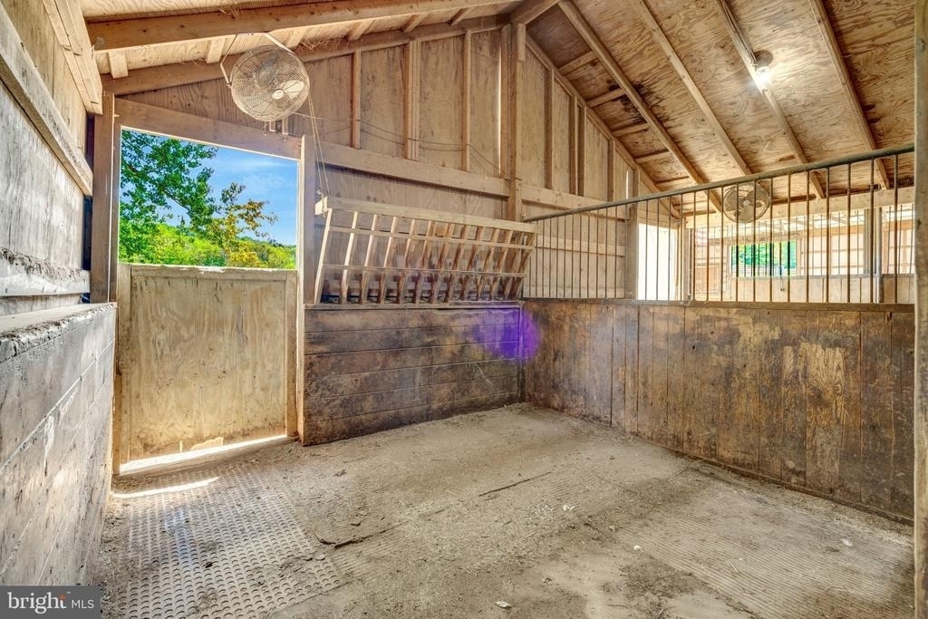 9253 Cliff Mills Road - Photo 17