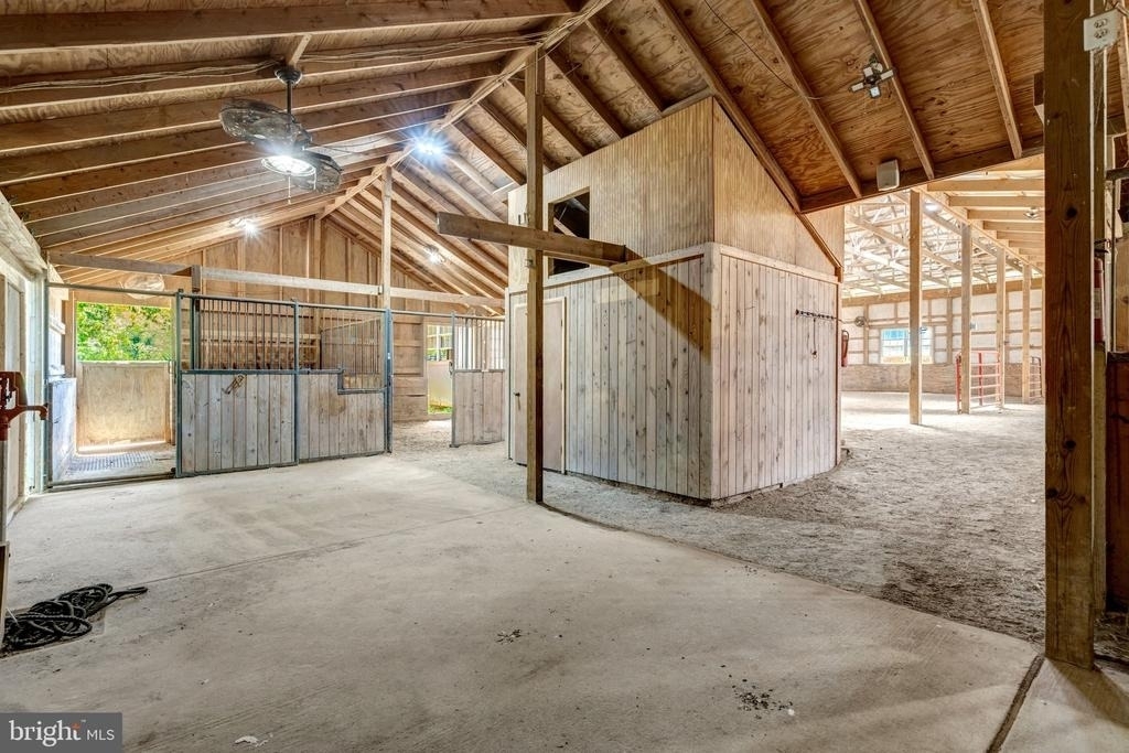 9253 Cliff Mills Road - Photo 15