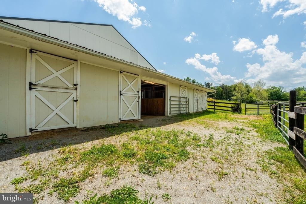 9253 Cliff Mills Road - Photo 30