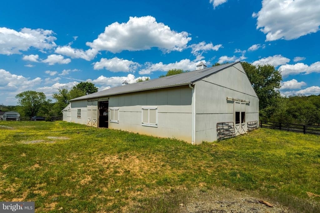 9253 Cliff Mills Road - Photo 34
