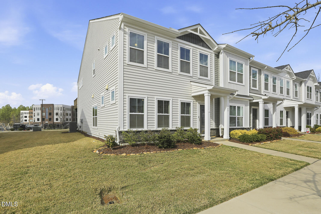 949 Robbie Jackson Lane - Photo 2