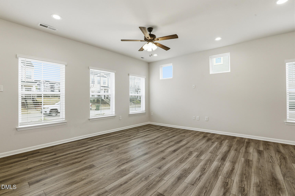 949 Robbie Jackson Lane - Photo 10