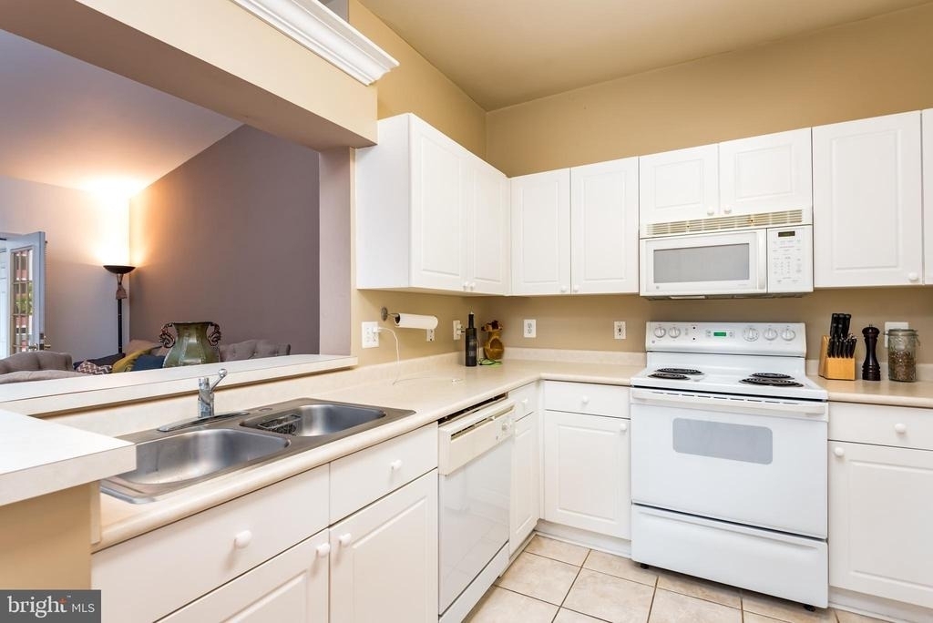 4551 Strutfield Lane - Photo 14