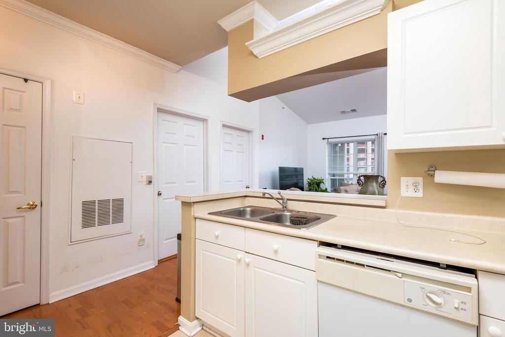 4551 Strutfield Lane - Photo 16
