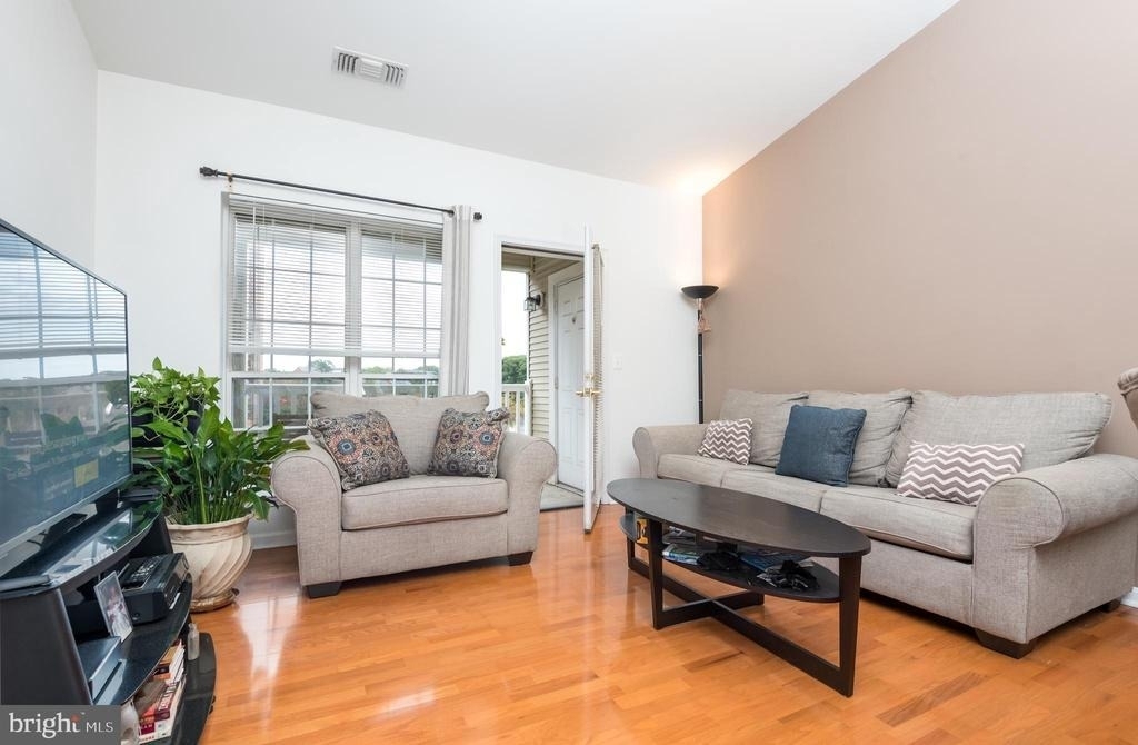 4551 Strutfield Lane - Photo 3