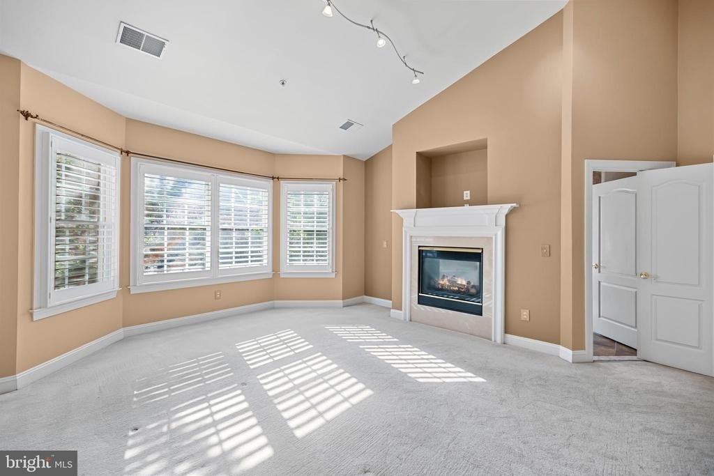5237 Bessley Place - Photo 53