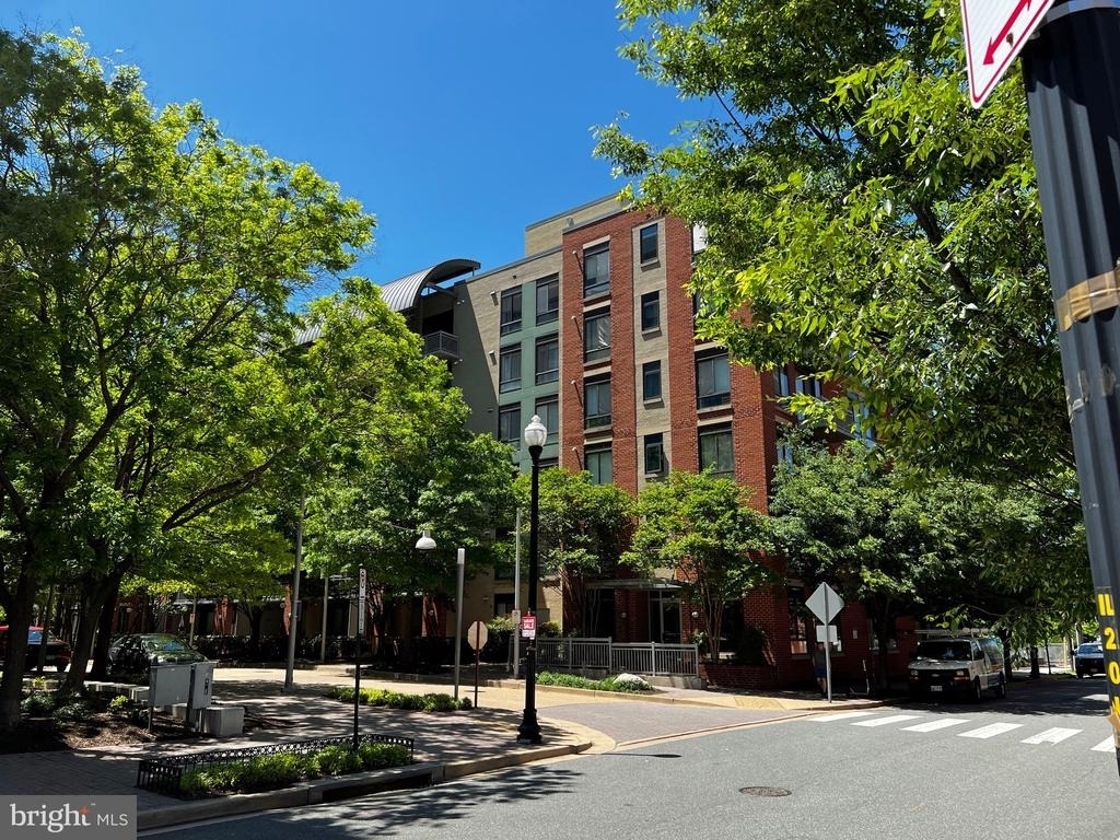 1200 N Hartford Street - Photo 20