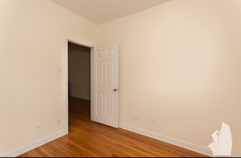3912-3928 N Pine Grove Ave - Photo 7