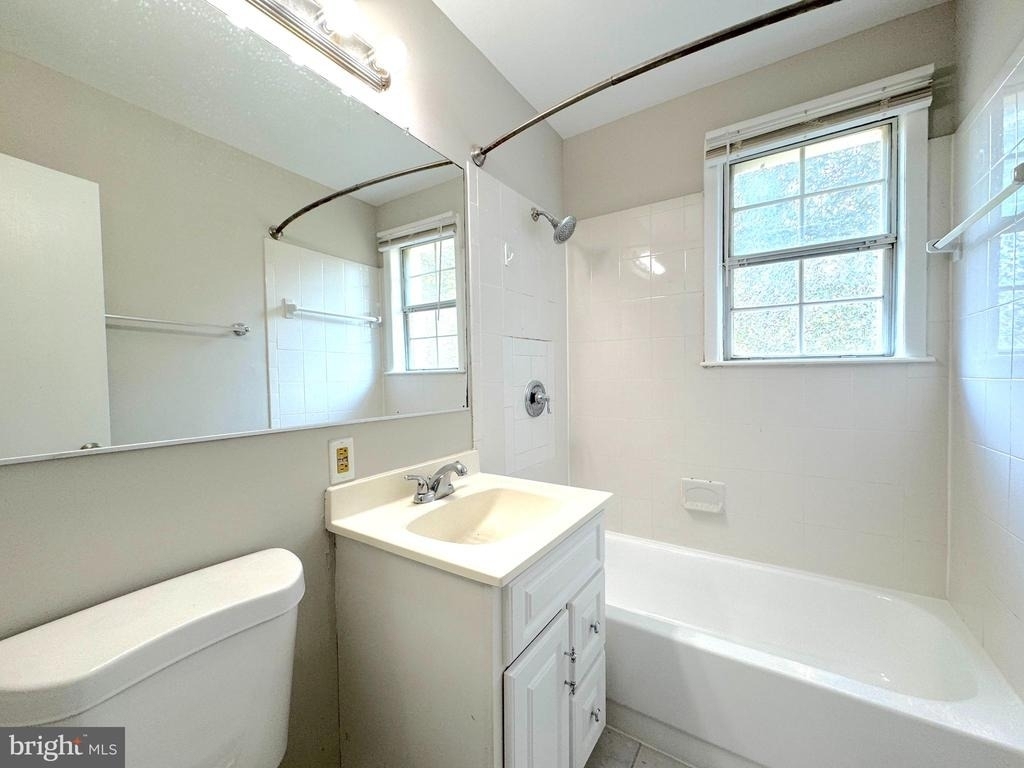 2509 S Walter Reed Drive - Photo 11