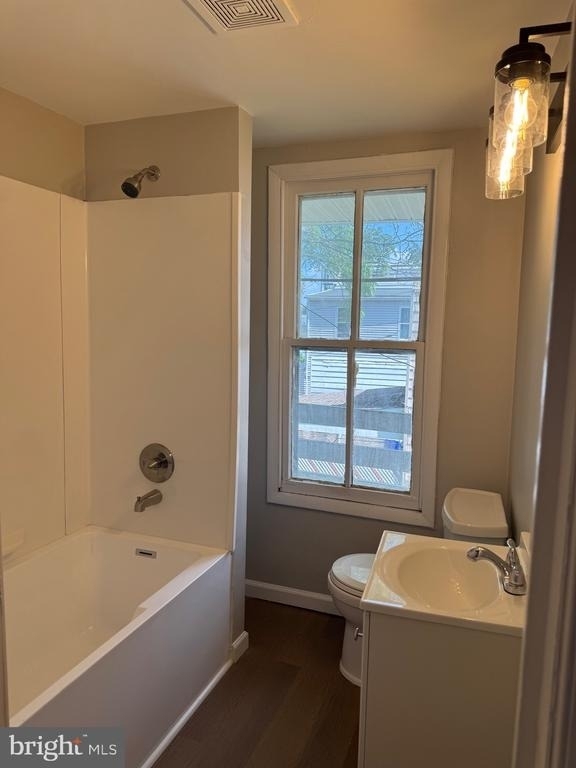 231 Roosevelt Avenue - Photo 10