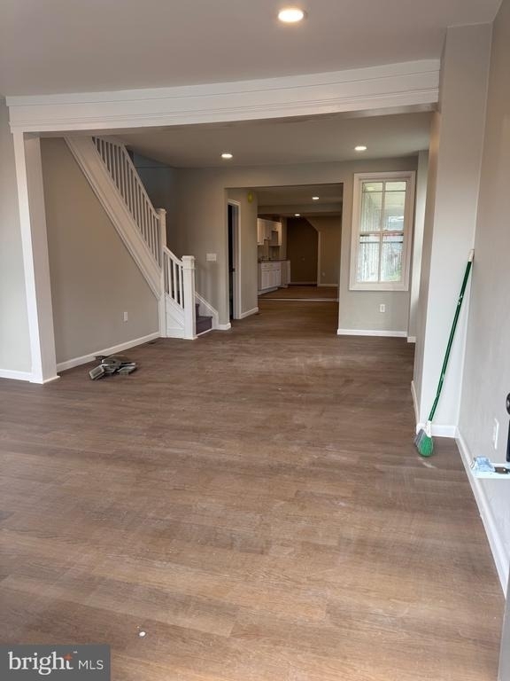 231 Roosevelt Avenue - Photo 1
