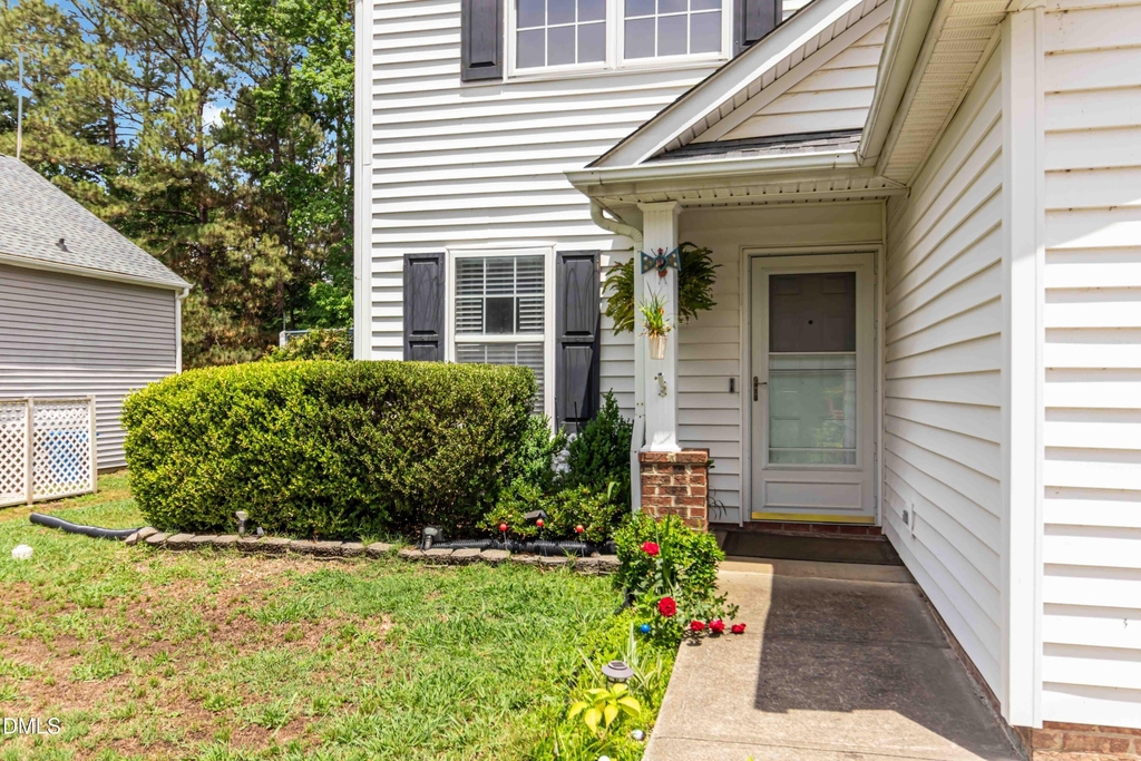 111 Briarhaven Drive - Photo 1