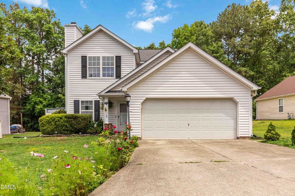 111 Briarhaven Drive - Photo 0