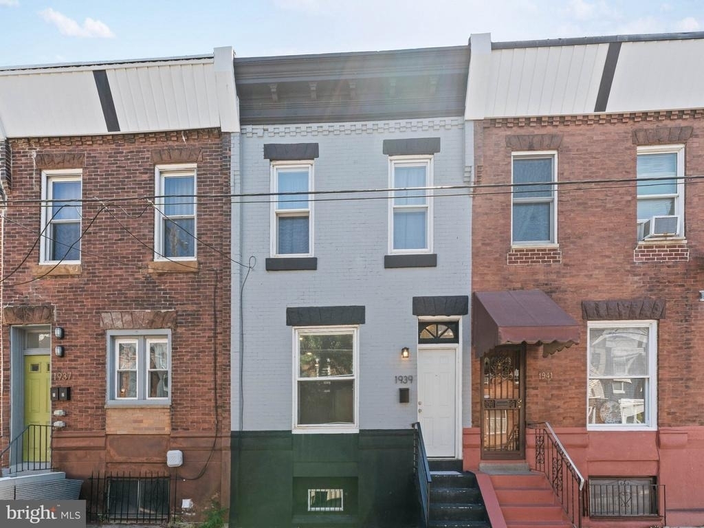 1939 S 23rd Street - Photo 0