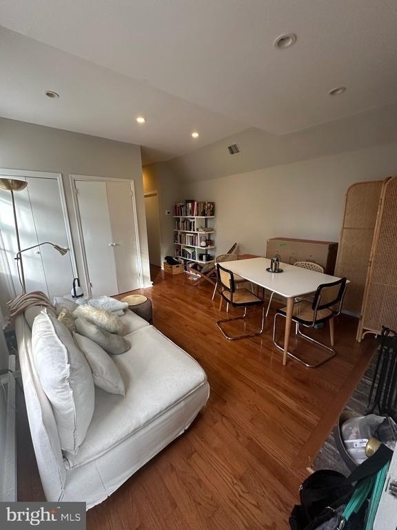 407 Cypress Street - Photo 10