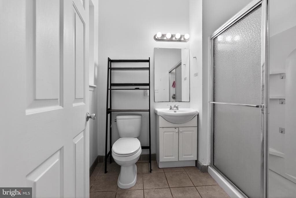 1729 W Master Street - Photo 8