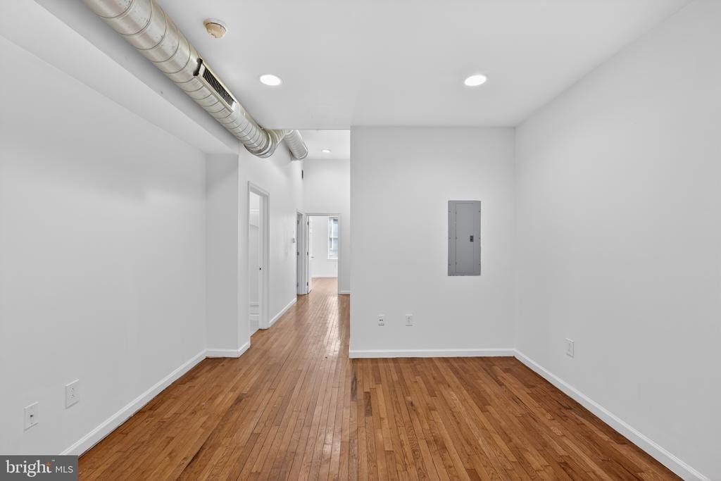 1729 W Master Street - Photo 6