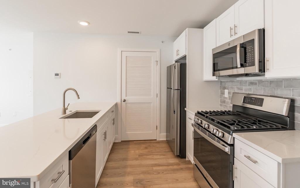 1616 N Bailey Street - Photo 3