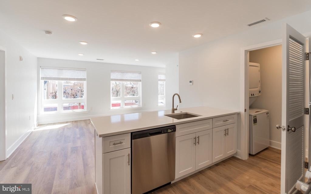 1616 N Bailey Street - Photo 10