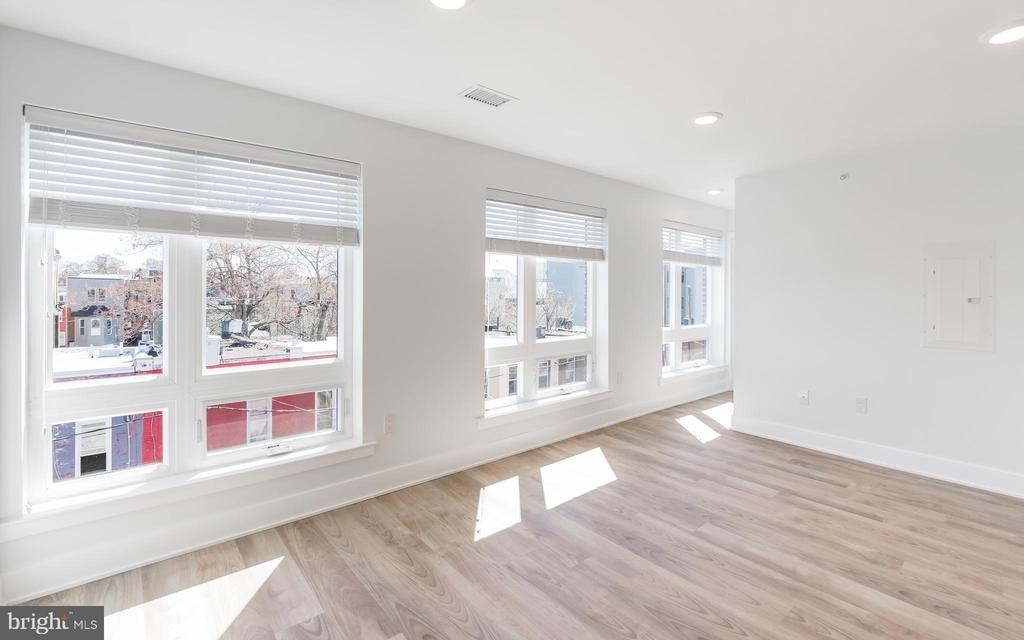 1616 N Bailey Street - Photo 9