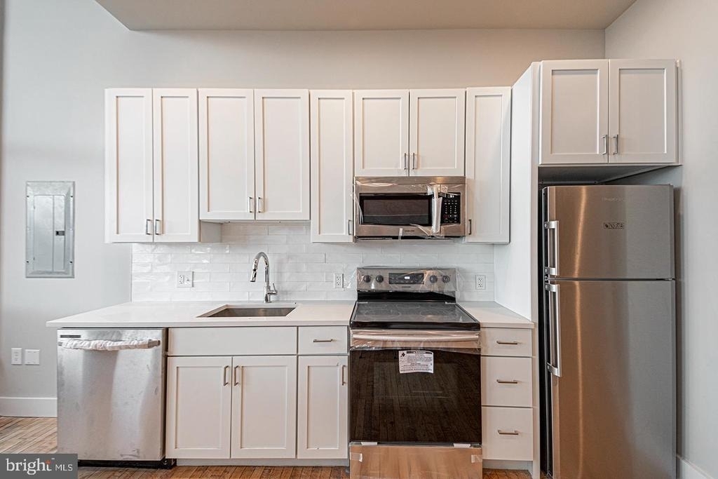 1300 S 19th Street - Photo 4