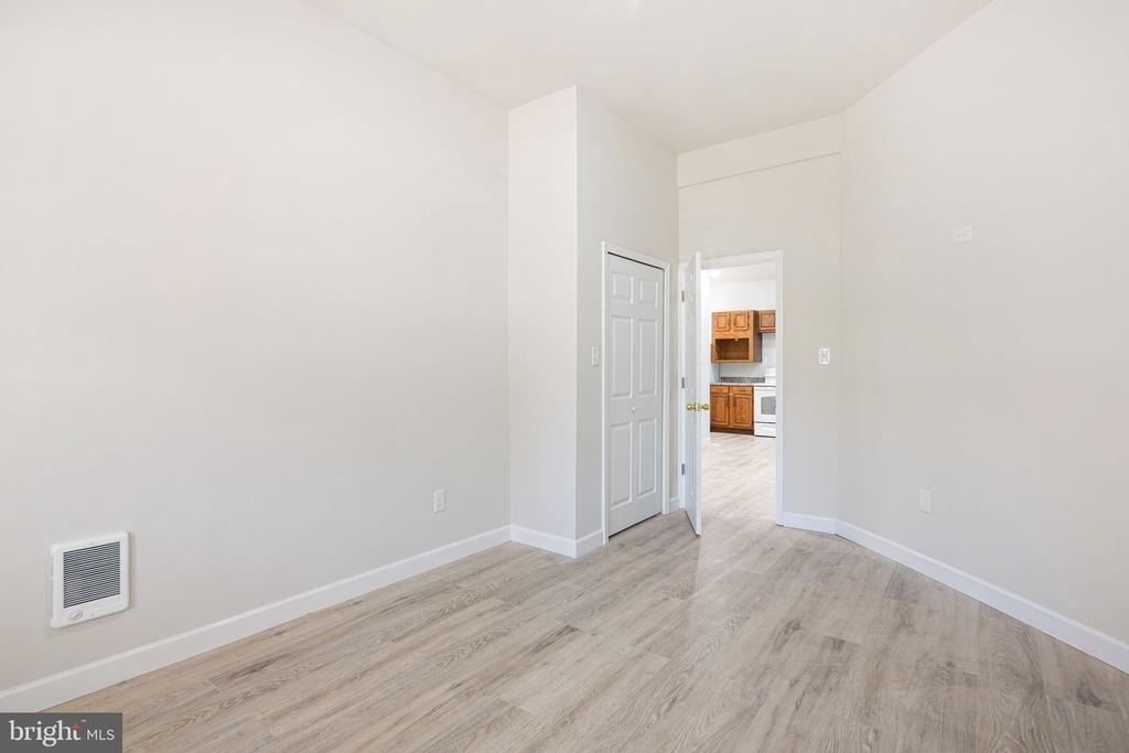 702 E Chelten Avenue - Photo 5