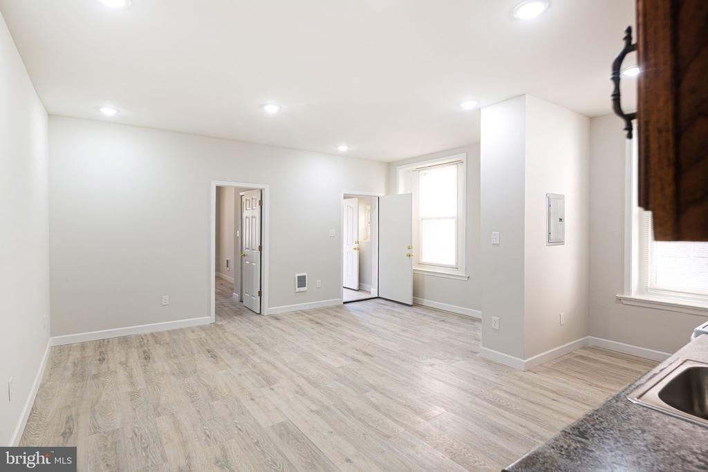 702 E Chelten Avenue - Photo 6