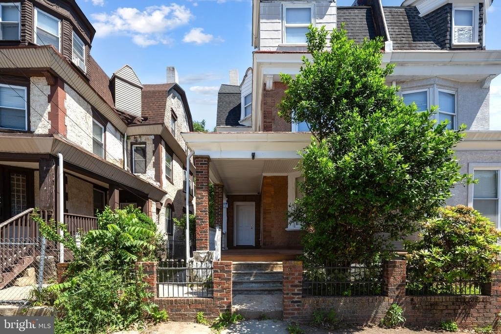 702 E Chelten Avenue - Photo 13