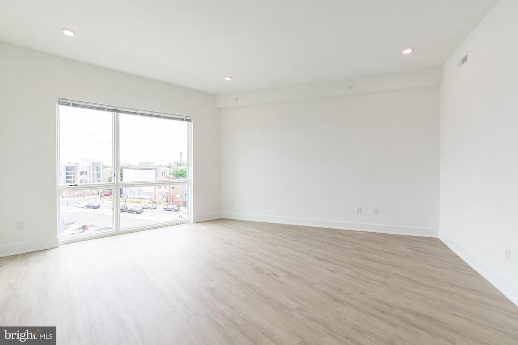 1622 Point Breeze Avenue - Photo 4