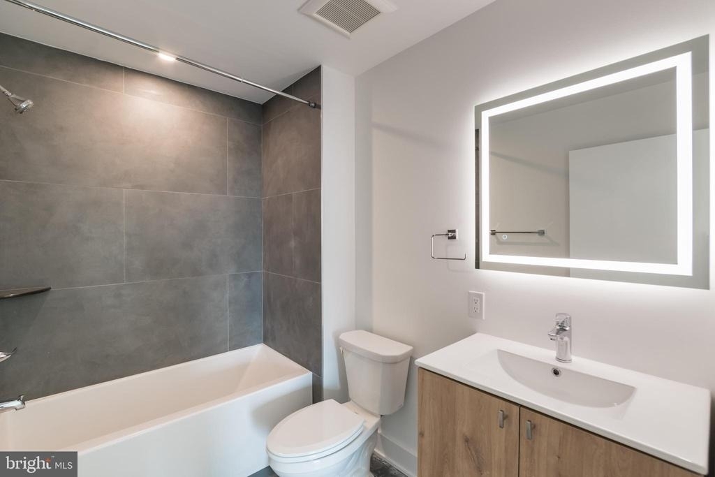 1622 Point Breeze Avenue - Photo 8