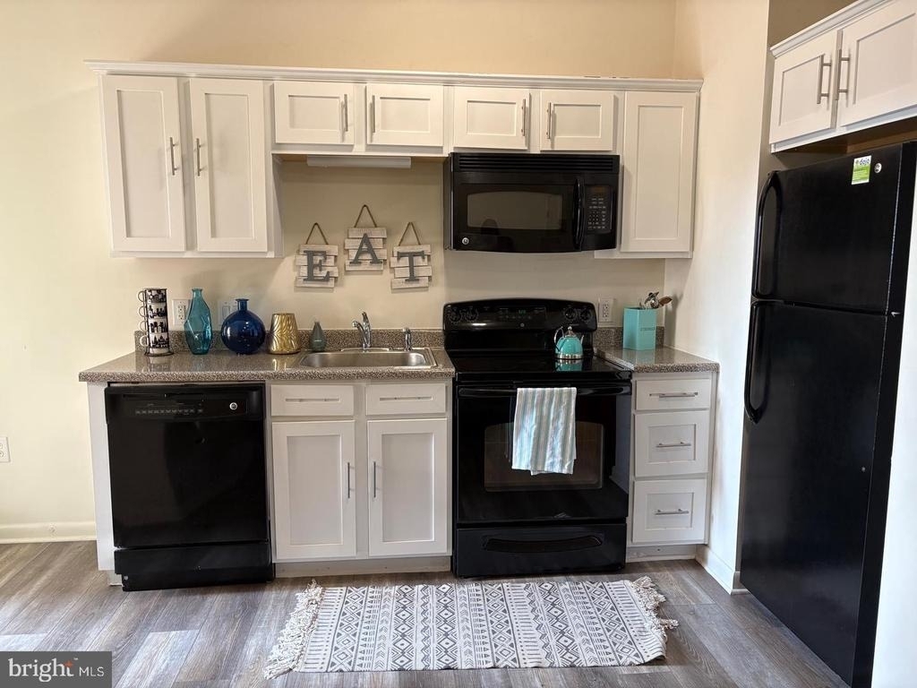 1000 Diamond Street - Photo 1