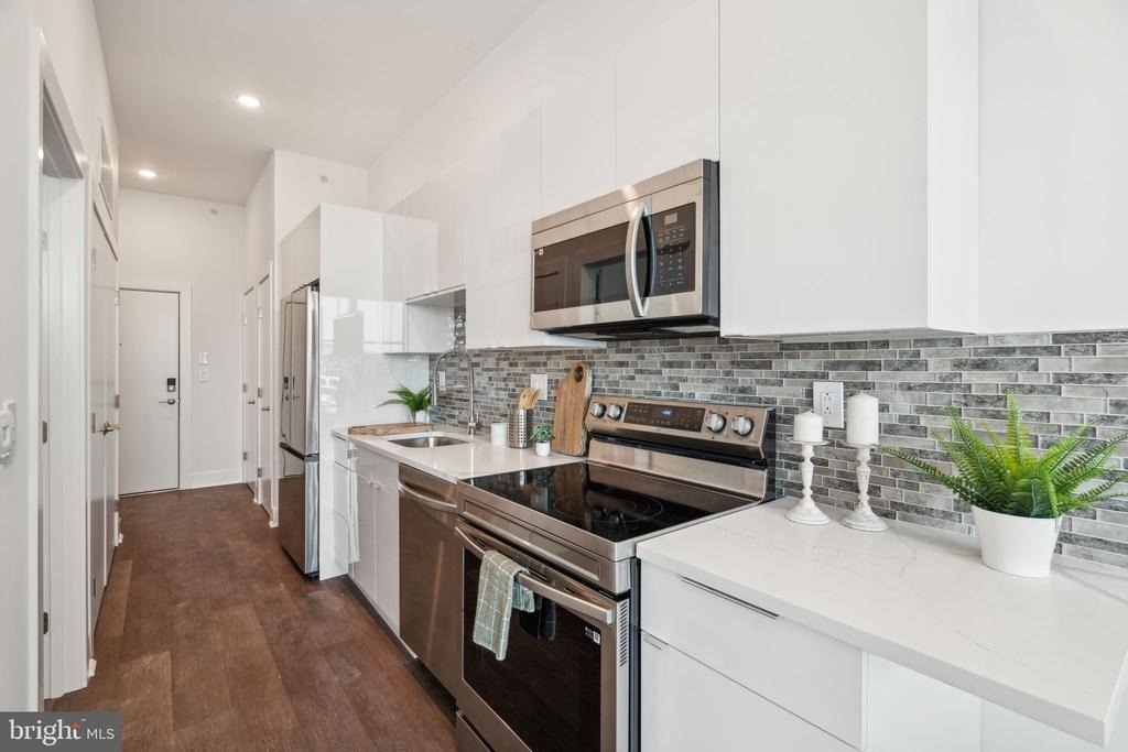 813 Broad Street N - Photo 11