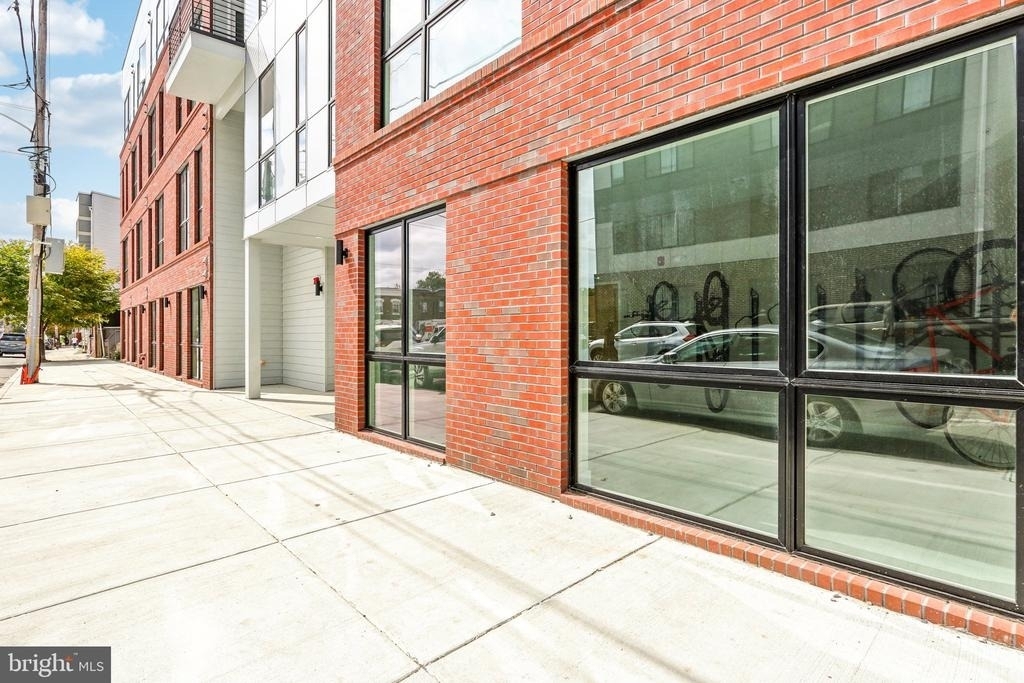 1622 Point Breeze Avenue - Photo 18