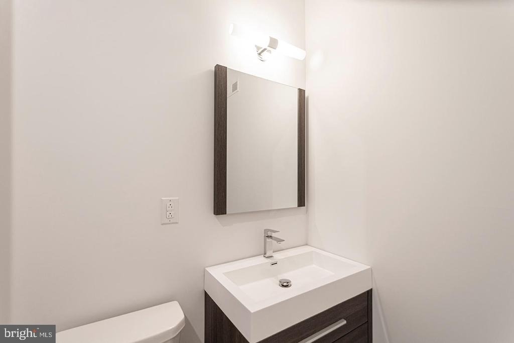 2623 Christian Street - Photo 4
