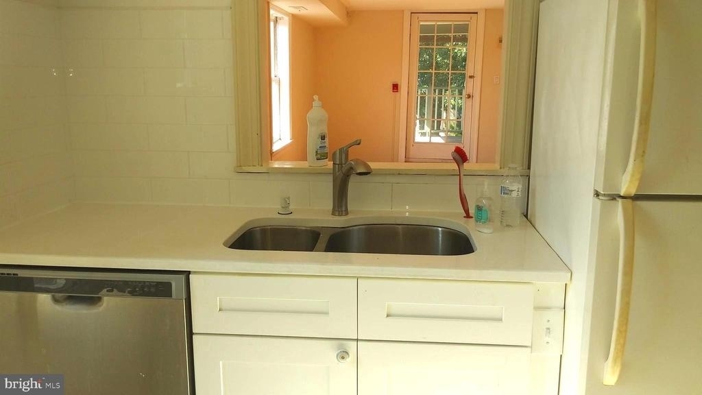 2043 Mount Vernon Street - Photo 9