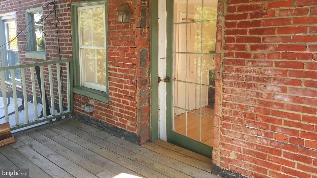 2043 Mount Vernon Street - Photo 2
