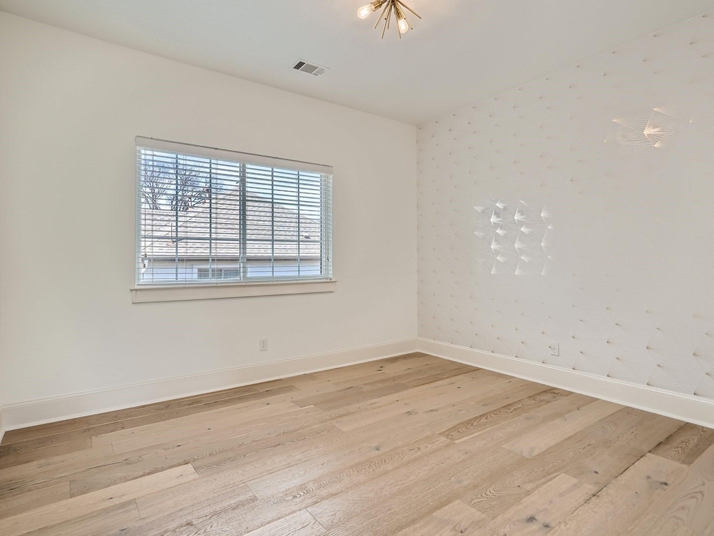 2625 Mccullough St - Photo 17