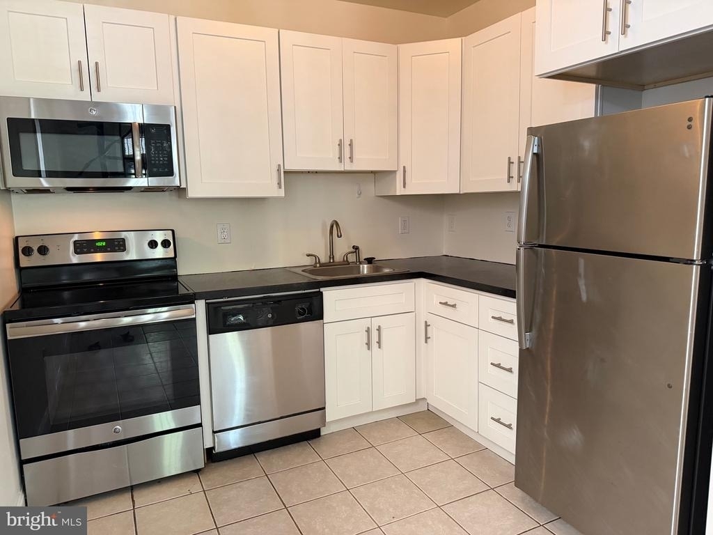 922 S 49th Street - Photo 9