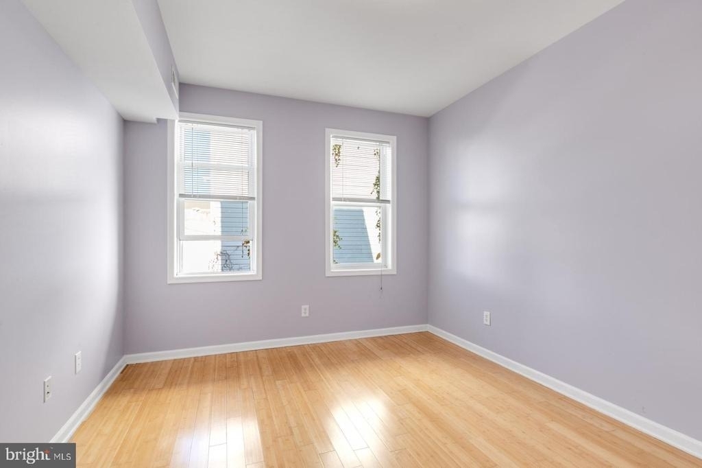 2476 Emerald Street - Photo 11