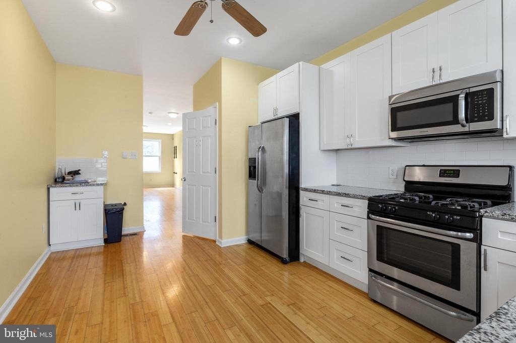 2476 Emerald Street - Photo 8