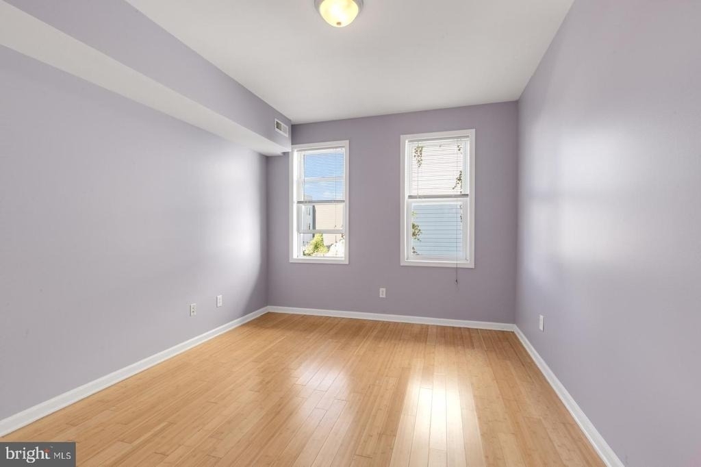 2476 Emerald Street - Photo 10