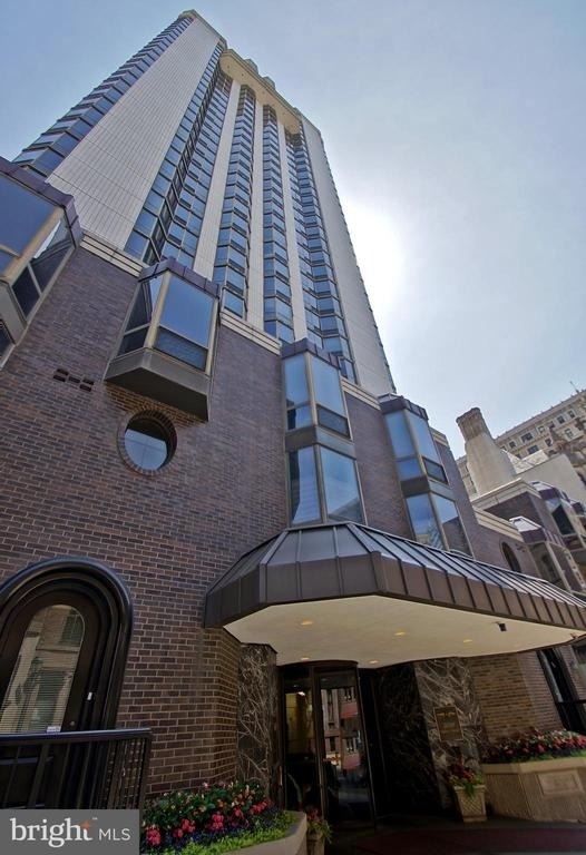 2020 Walnut Street - Photo 0