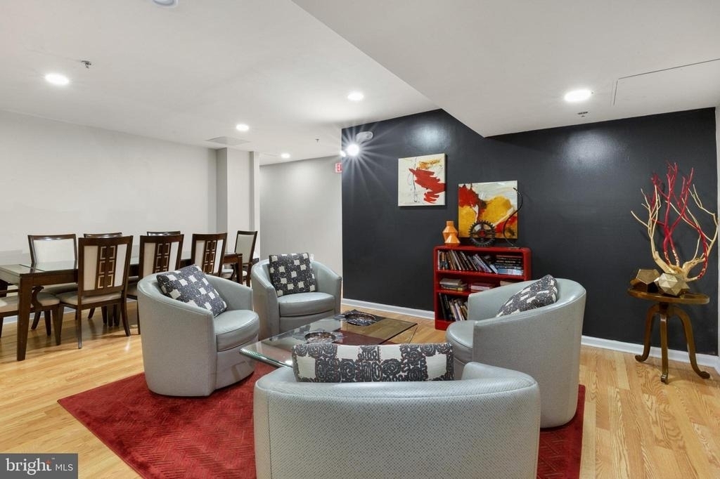 1324 Locust Street - Photo 12